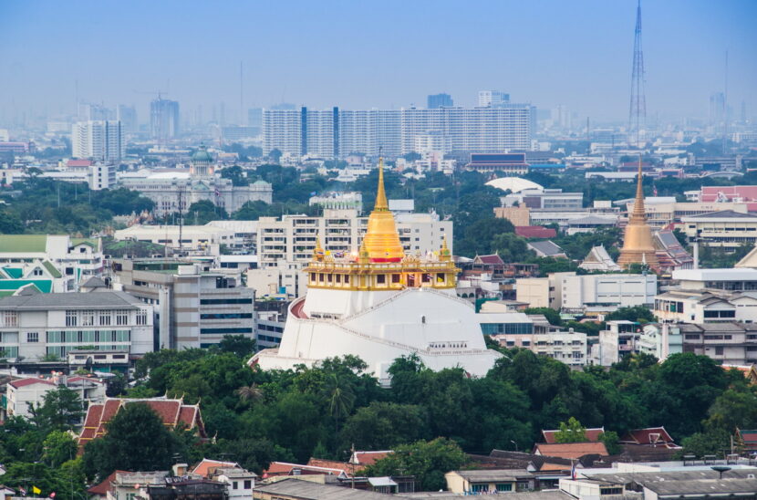 Oplev Bangkok: De Bedste Udflugter og Aktiviteter i Bangkok Bangkok Golden Mount from above view